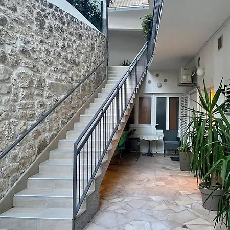 Mirjana Appartement Makarska