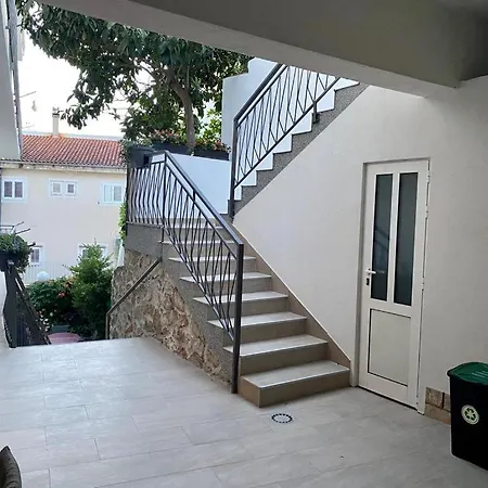 Mirjana Appartement Makarska