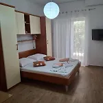 Mirjana Apartment *