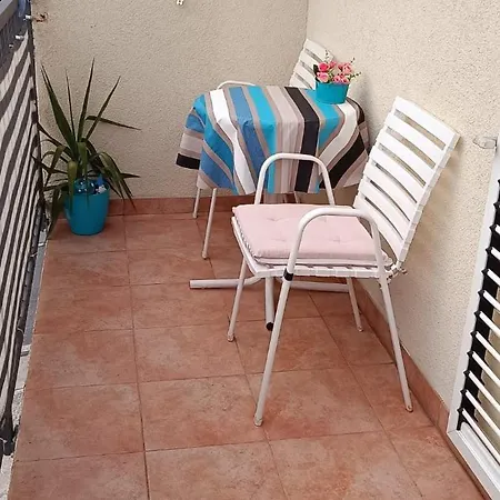 Mirjana Apartament *